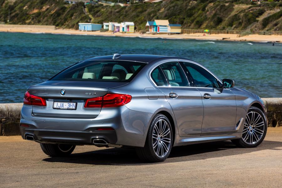  BMW 530i Sedan M Sport 2017 года  (AU) (фото 9 из 11)